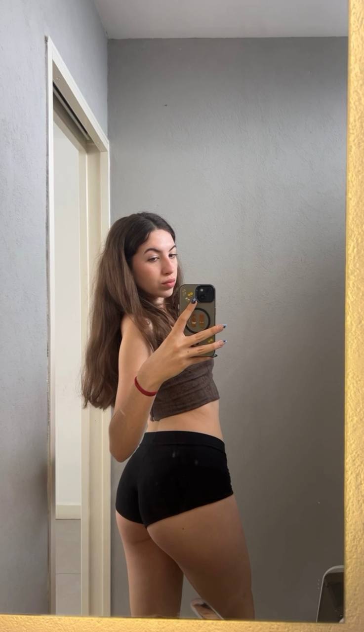 Amber in her underwear in Recife